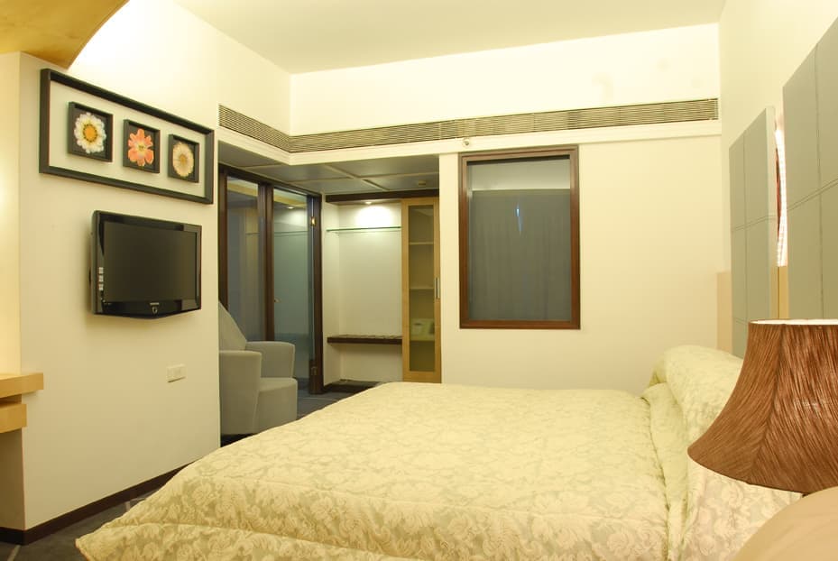 Platinum Suite 1